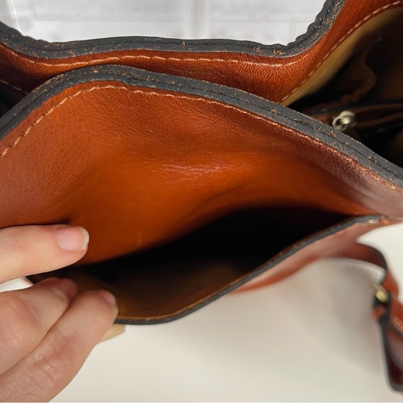 Patricia Nash Cognac Embossed Leather Shoulder Bag Cut Out Tooled Tassels - Picture 3 of 9